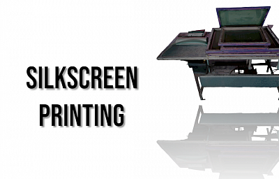 Our silkscreen printing machine is suitable for printing flat items